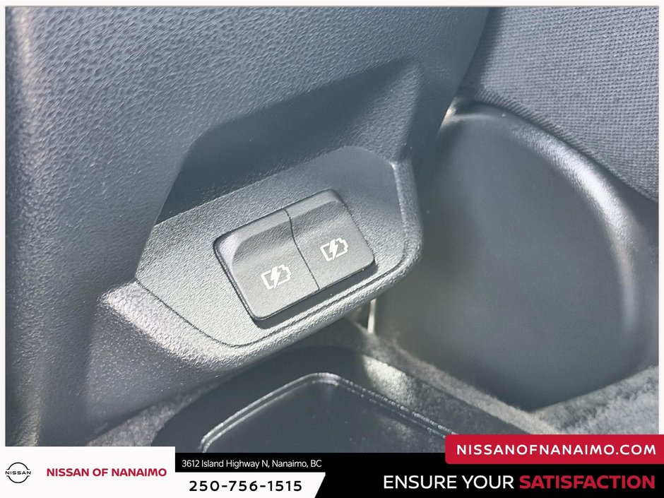 2024 Nissan Leaf SV Plus-8