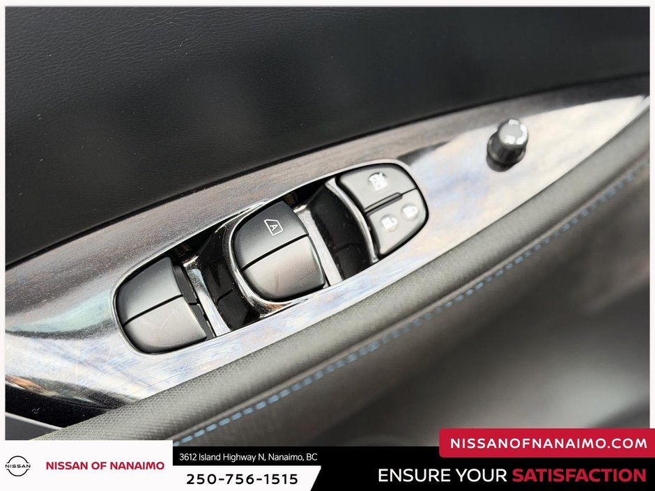 2024 Nissan Leaf SV Plus-32