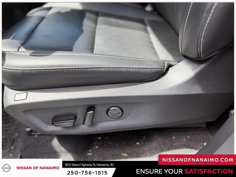 2025 Nissan Murano Platinum-27