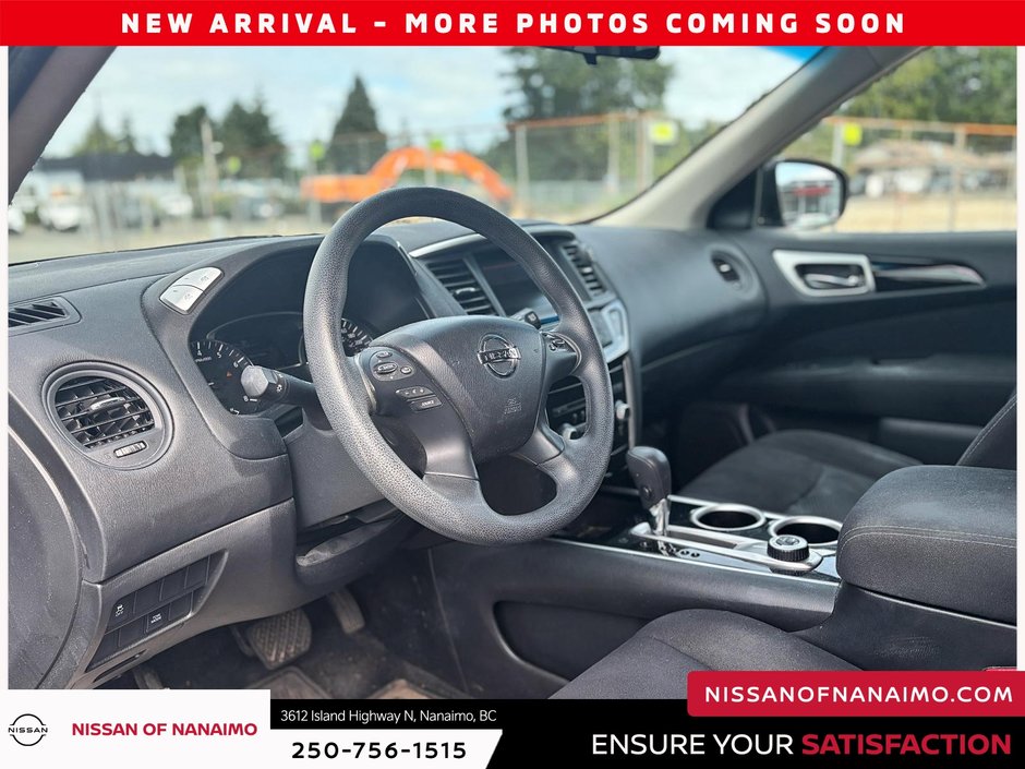 2016 Nissan Pathfinder S-6