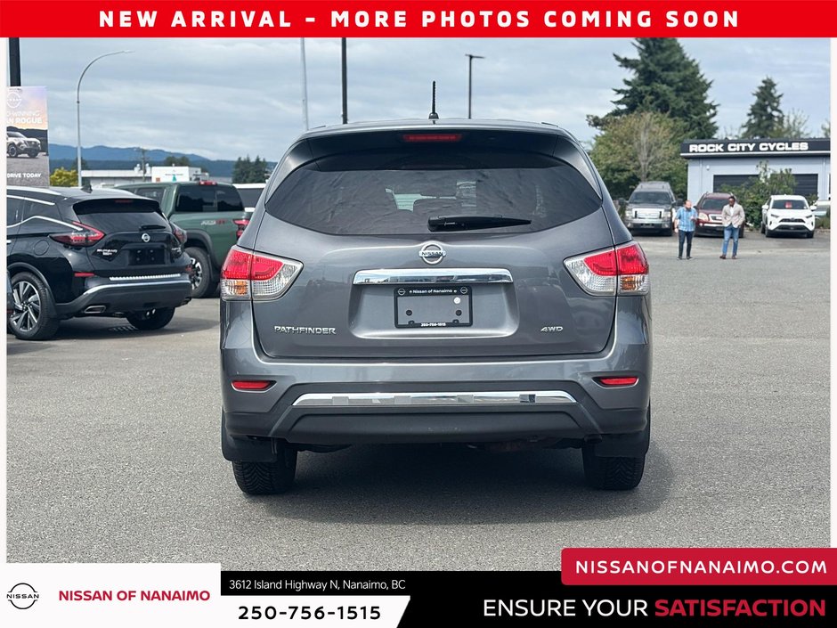 2016 Nissan Pathfinder S-5