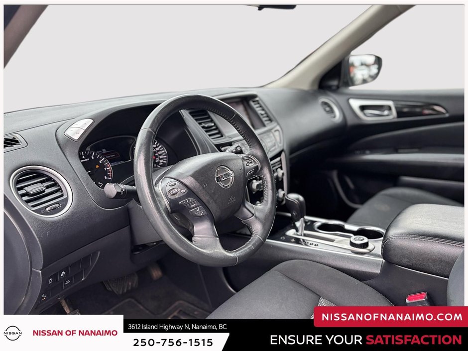 2018 Nissan Pathfinder SV-22