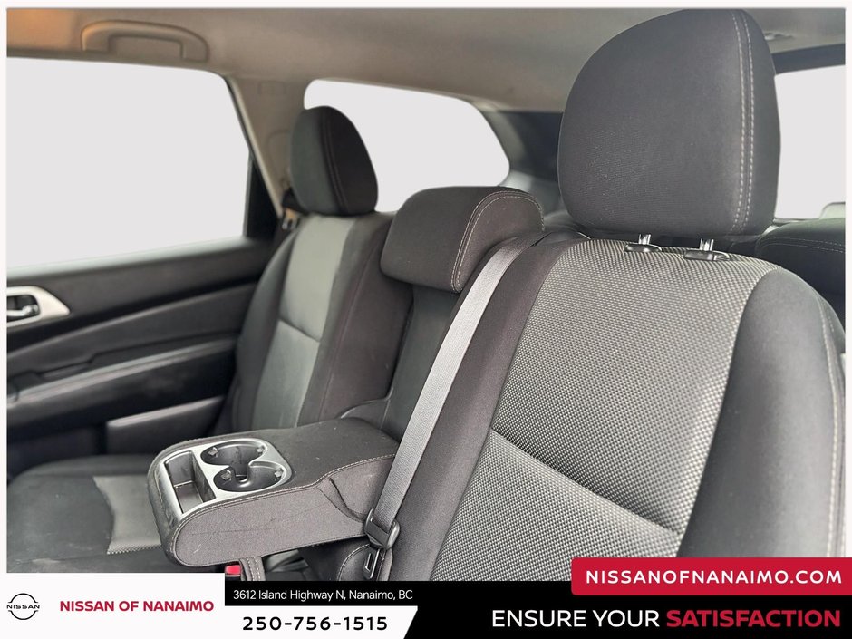 2018 Nissan Pathfinder SV-9