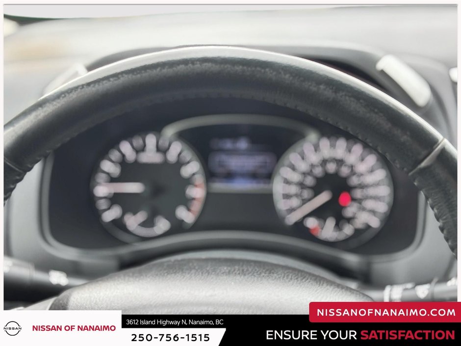 2018 Nissan Pathfinder SV-17