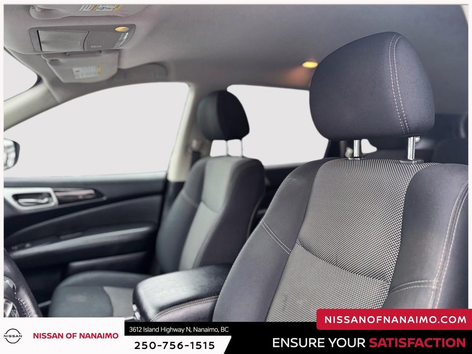 2018 Nissan Pathfinder SV-23