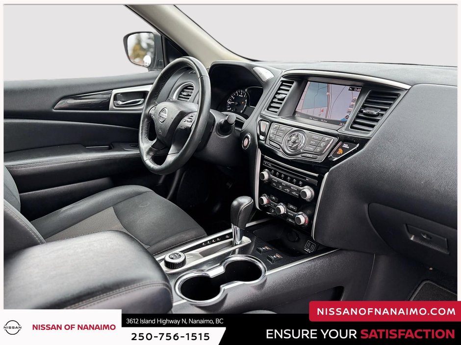 2018 Nissan Pathfinder SV-21