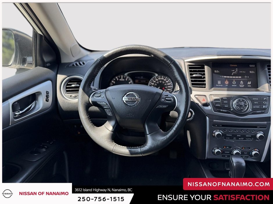 2020 Nissan Pathfinder SL-44