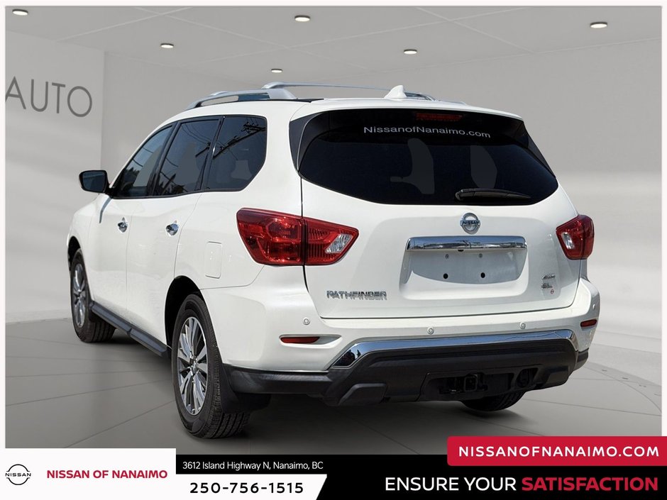 2020 Nissan Pathfinder SL-28