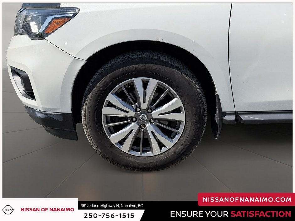 2020 Nissan Pathfinder SL-21