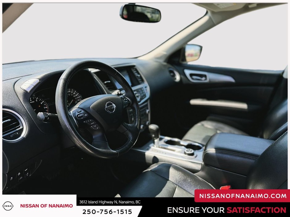 2020 Nissan Pathfinder SL-19