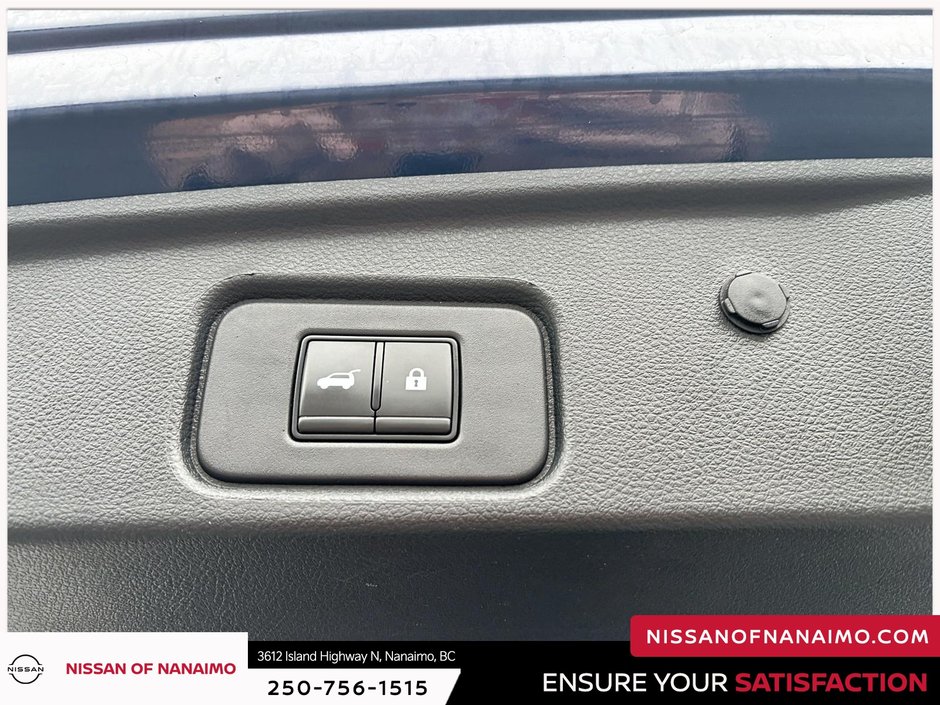 2023 Nissan Pathfinder Platinum-10