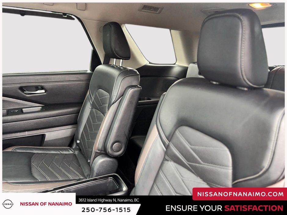 2023 Nissan Pathfinder Platinum-12