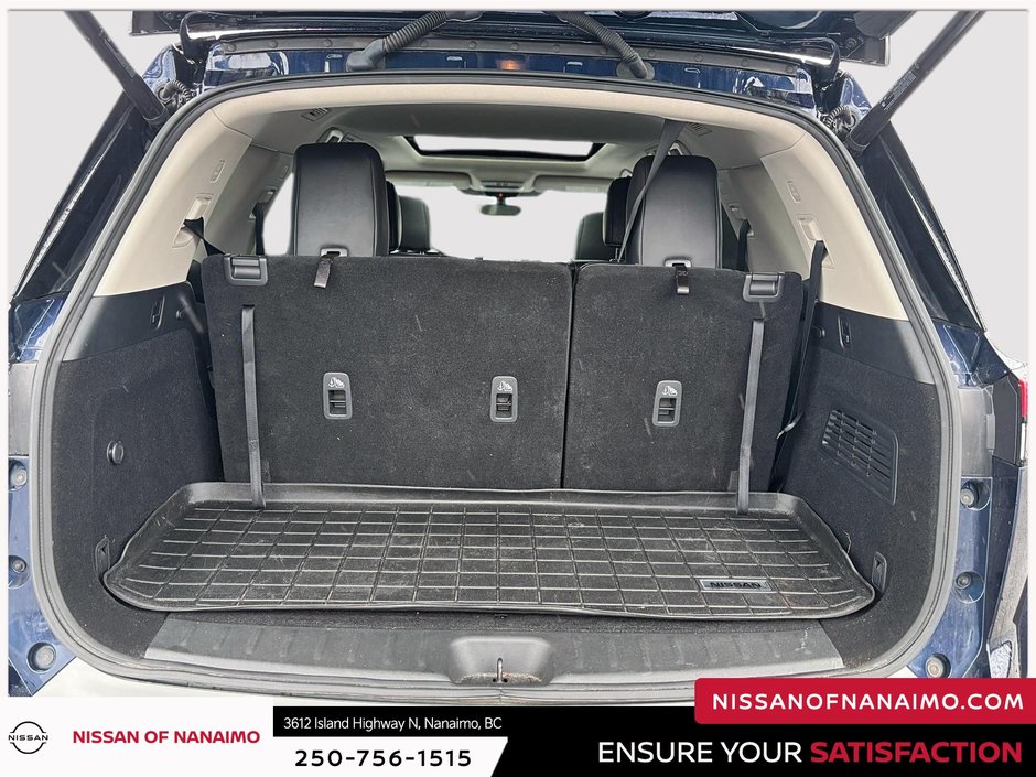 2023 Nissan Pathfinder Platinum-9