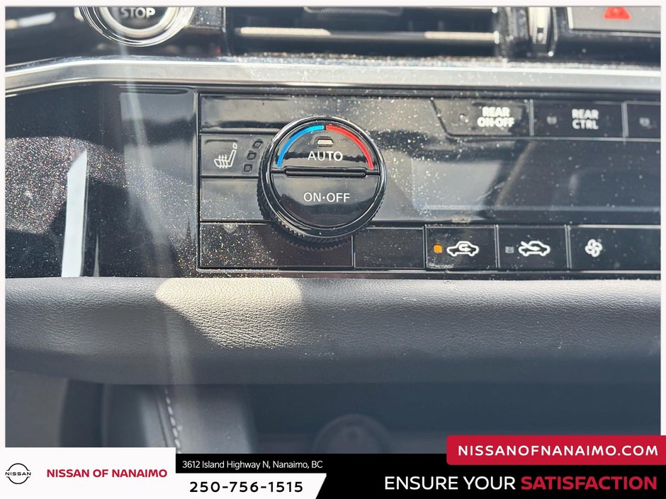 2023 Nissan Pathfinder SL-23
