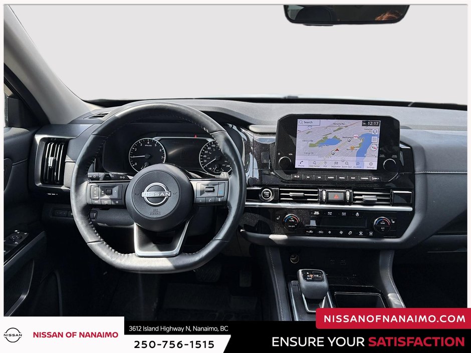 2023 Nissan Pathfinder SL-17
