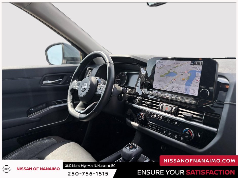 2023 Nissan Pathfinder SL-30