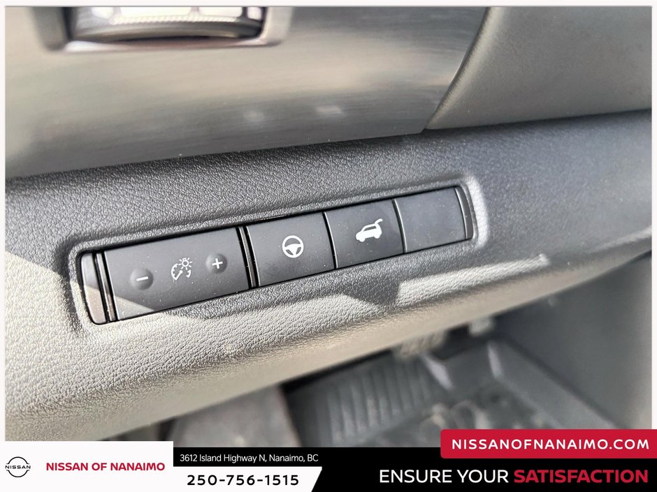2023 Nissan Pathfinder SL-35