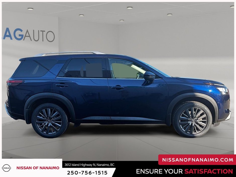 2023 Nissan Pathfinder SL-3