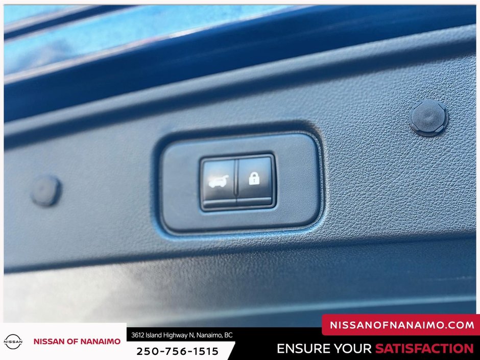 2023 Nissan Pathfinder SL-10