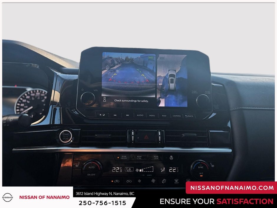 2023 Nissan Pathfinder SL-40