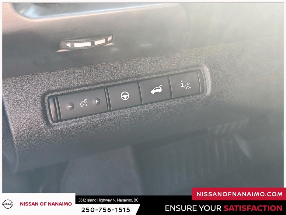 2023 Nissan Pathfinder SL-35
