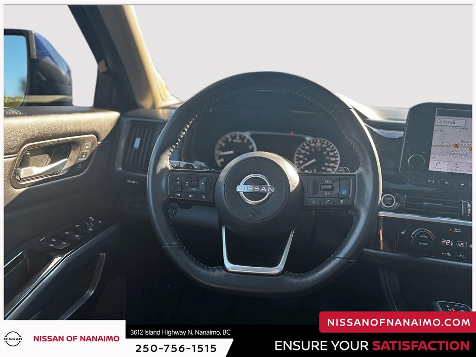 2023 Nissan Pathfinder SL-18