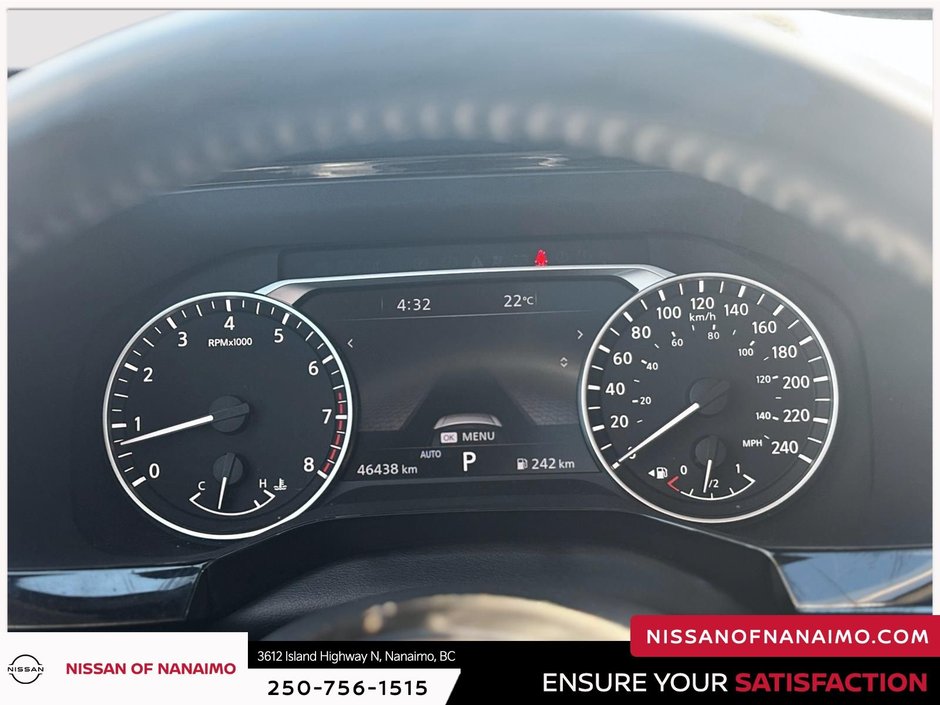 2023 Nissan Pathfinder SL-25