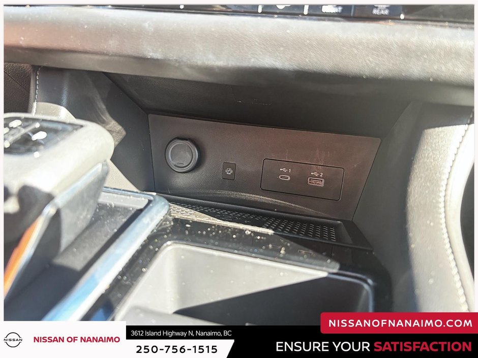 2023 Nissan Pathfinder SL-45