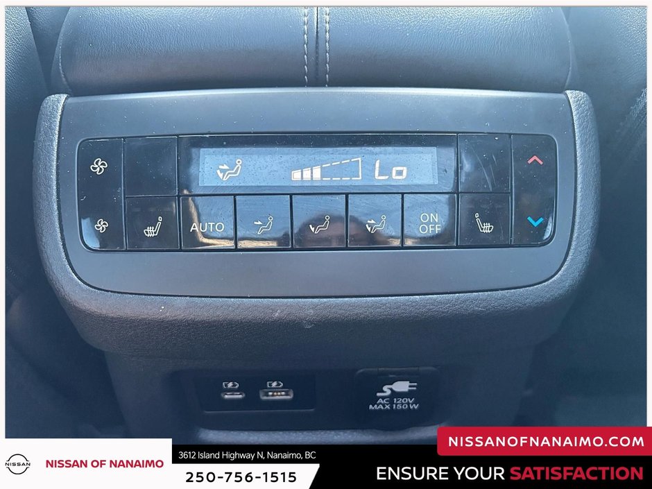 2023 Nissan Pathfinder SL-15