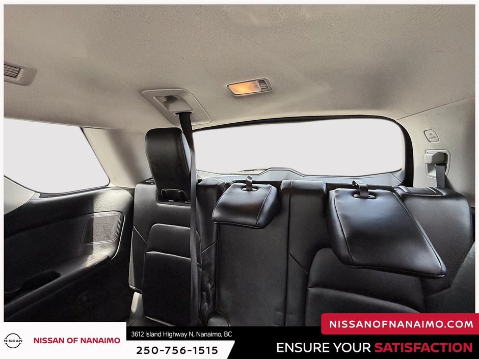 2023 Nissan Pathfinder Platinum-40