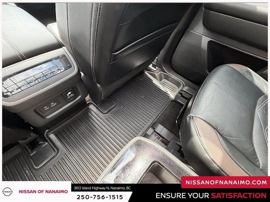 2023 Nissan Pathfinder Platinum-4