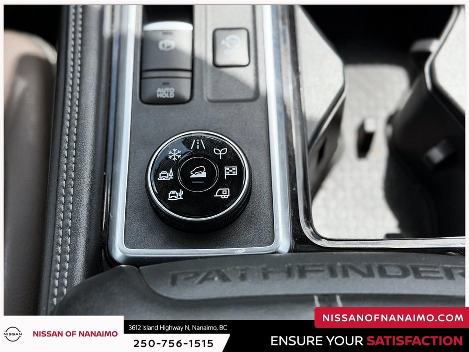 2023 Nissan Pathfinder Platinum-49