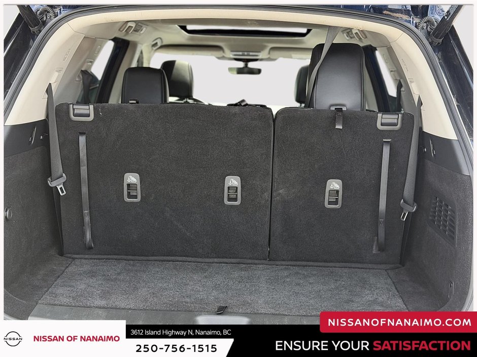 2023 Nissan Pathfinder Platinum-37