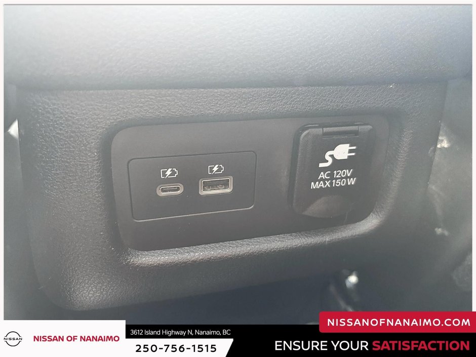2024 Nissan Pathfinder SL-42