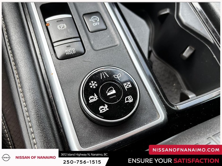 2024 Nissan Pathfinder SL-28