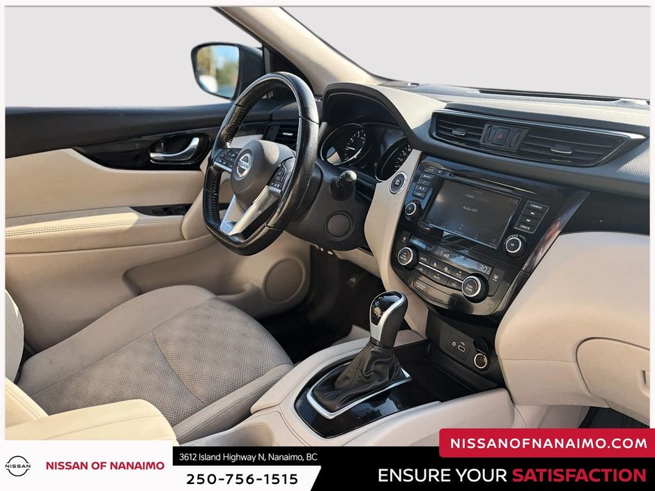 2020 Nissan Qashqai SV-29
