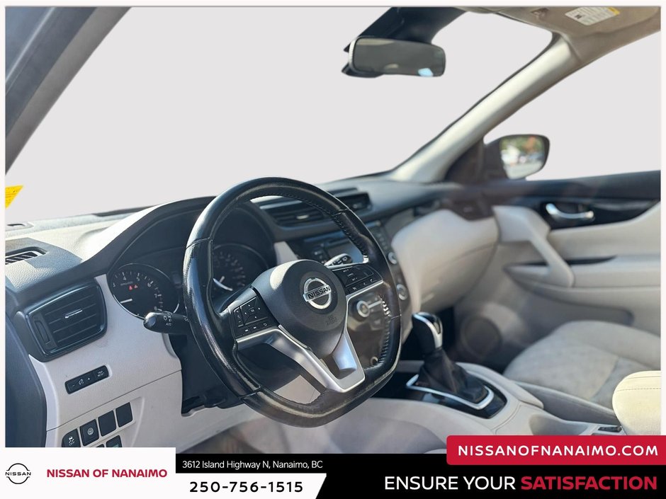 2020 Nissan Qashqai SV-32