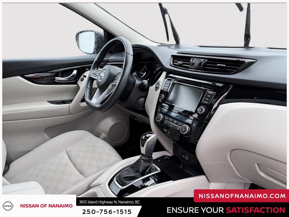 2023 Nissan Qashqai SV-20