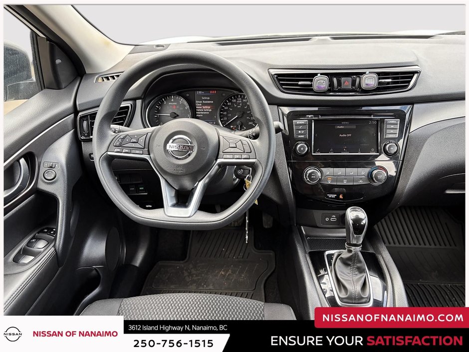 2023 Nissan Qashqai S-10