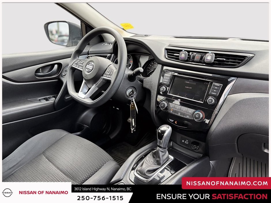 2023 Nissan Qashqai S-18
