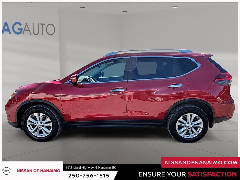 2017 Nissan Rogue SV-8