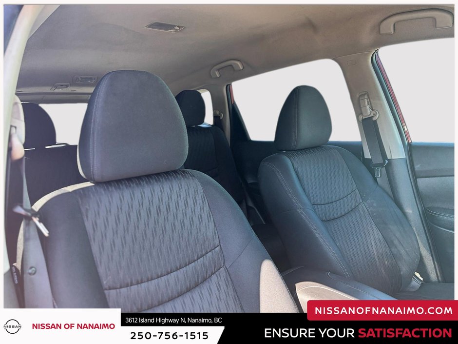 2017 Nissan Rogue SV-24
