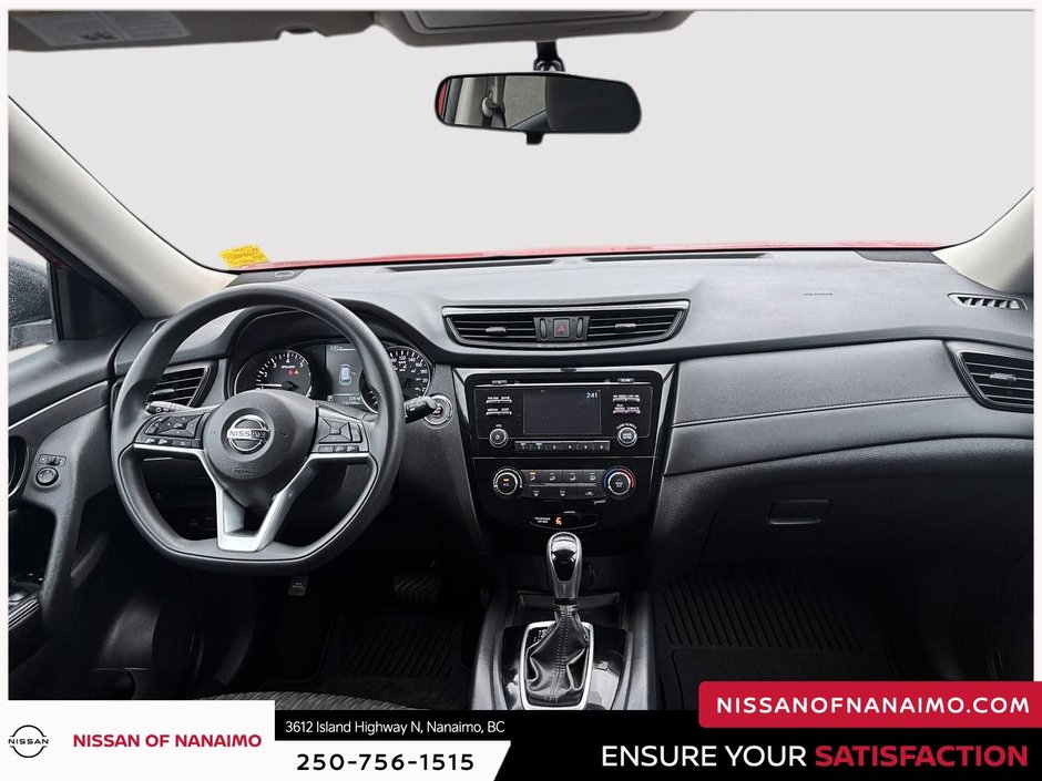 2017 Nissan Rogue SV-13