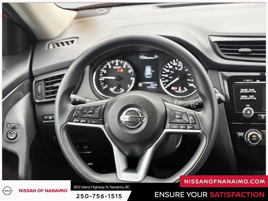 2017 Nissan Rogue SV-17