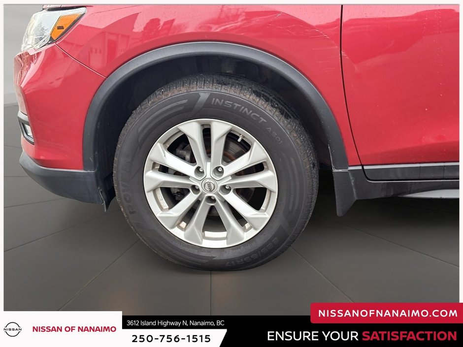 2017 Nissan Rogue SV-39