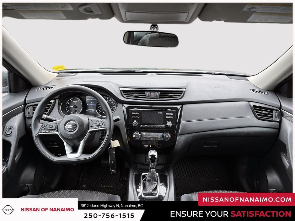 2017 Nissan Rogue S-9