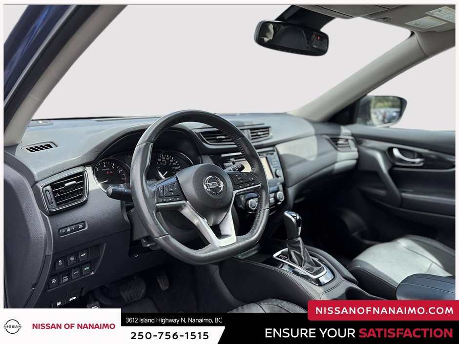 2017 Nissan Rogue SL-9