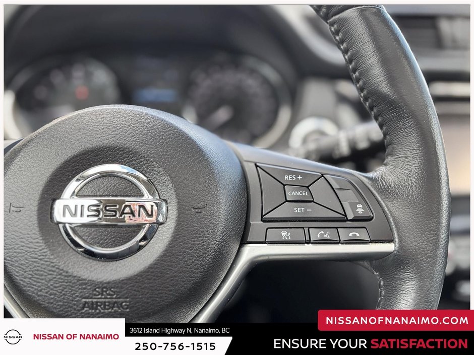 2017 Nissan Rogue SL-22