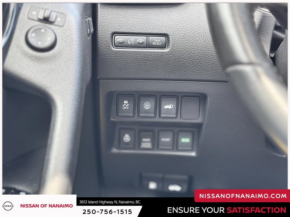 2017 Nissan Rogue SL-30