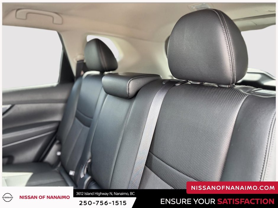 2017 Nissan Rogue SL-25
